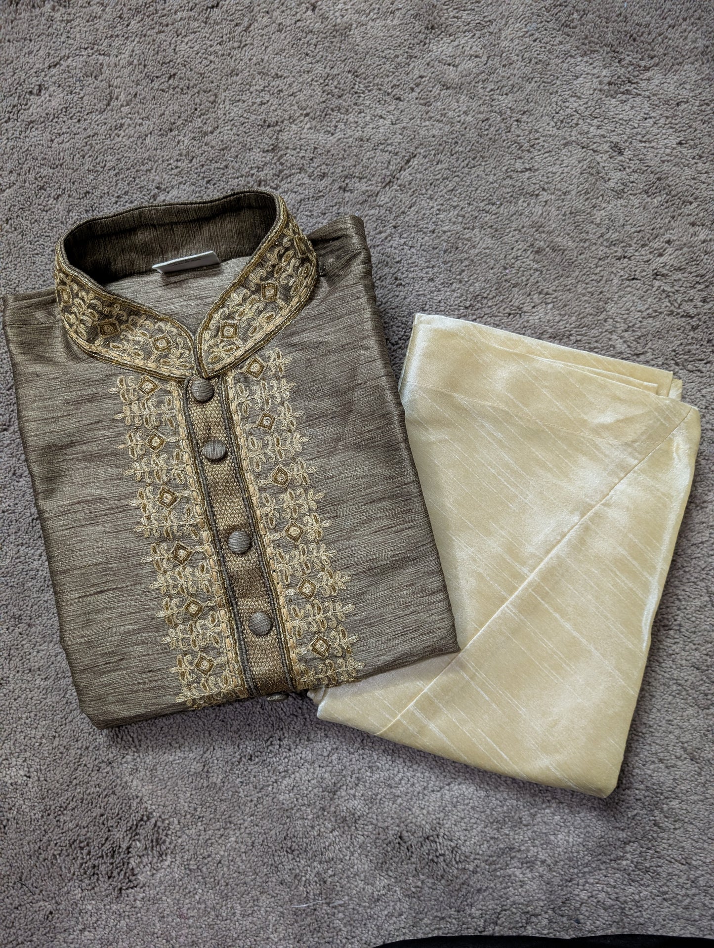 Autumn Dusk Embroidered Kurta & Pyjama